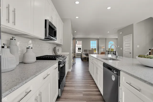 $342,390 | 5914 Juna Avenue, Plainfield, IN 46168