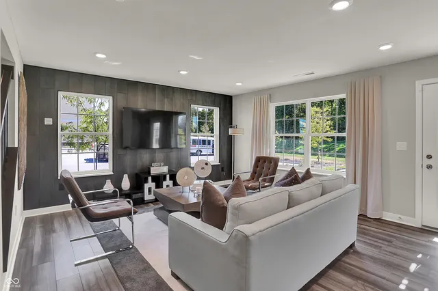 $342,390 | 5914 Juna Avenue, Plainfield, IN 46168