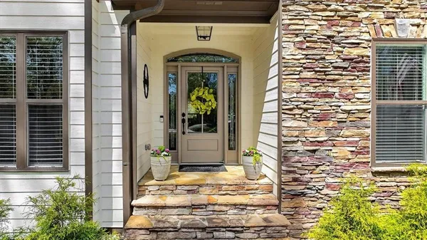$565,000 | 207 Oakwind Court, Canton, GA 30114