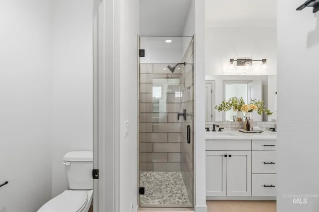 $934,900 | 5273 N River, Garden City, ID 83714