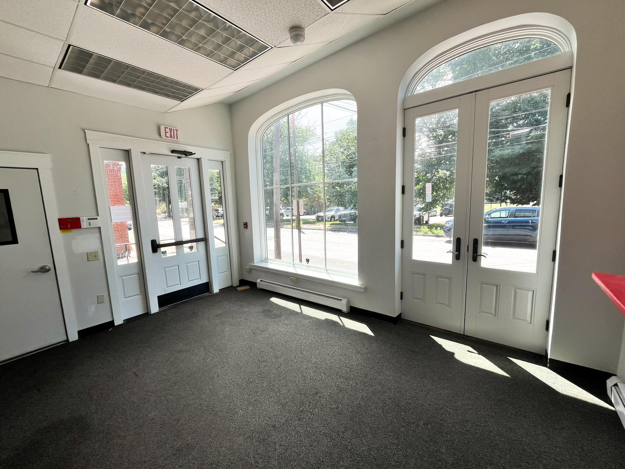 181 Brackett Street Portland, ME 04102 - Photo 3 of 8 20