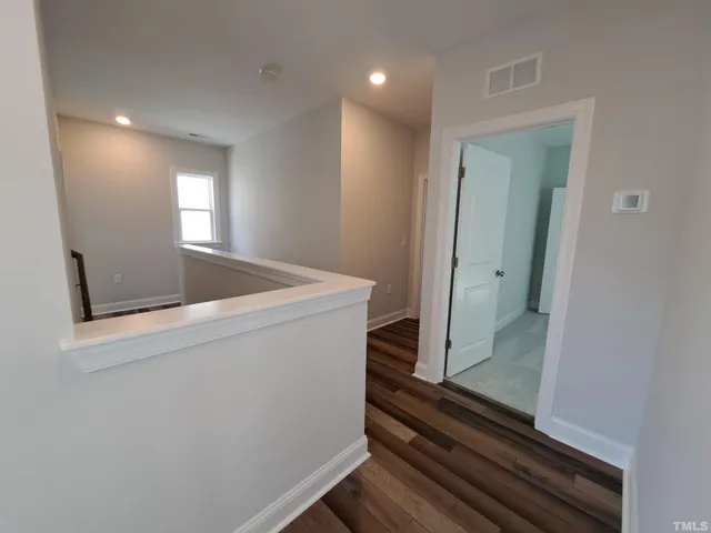 a view of utility room