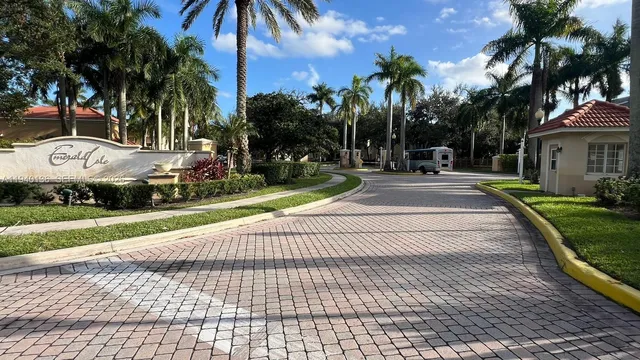 $210,000 | 4200 San Marino Boulevard, Unit 308, West Palm Beach, FL 33409