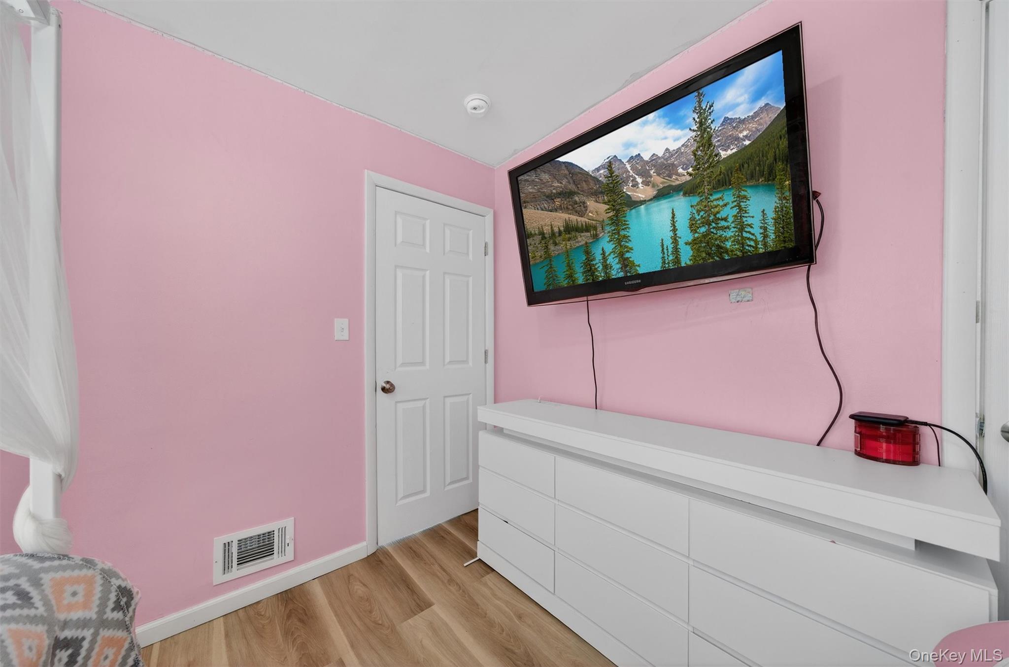 51 East Green Road Rock Tavern, NY 12575 - Photo 23 of 43 a view of a room