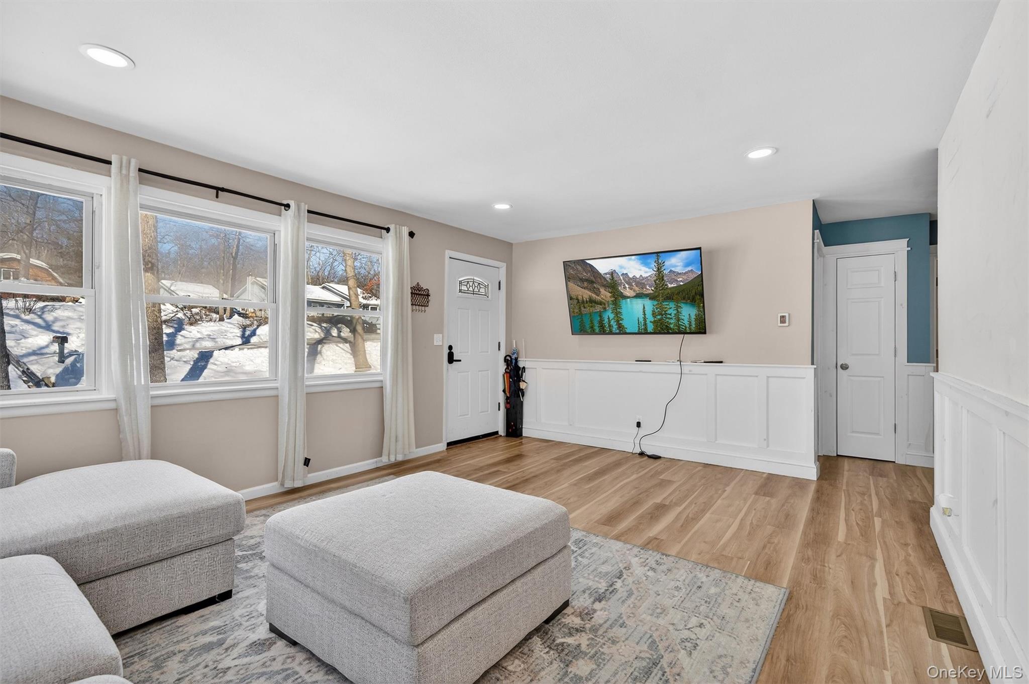 51 East Green Road Rock Tavern, NY 12575 - Photo 10 of 43 a living room with furniture and a flat screen tv