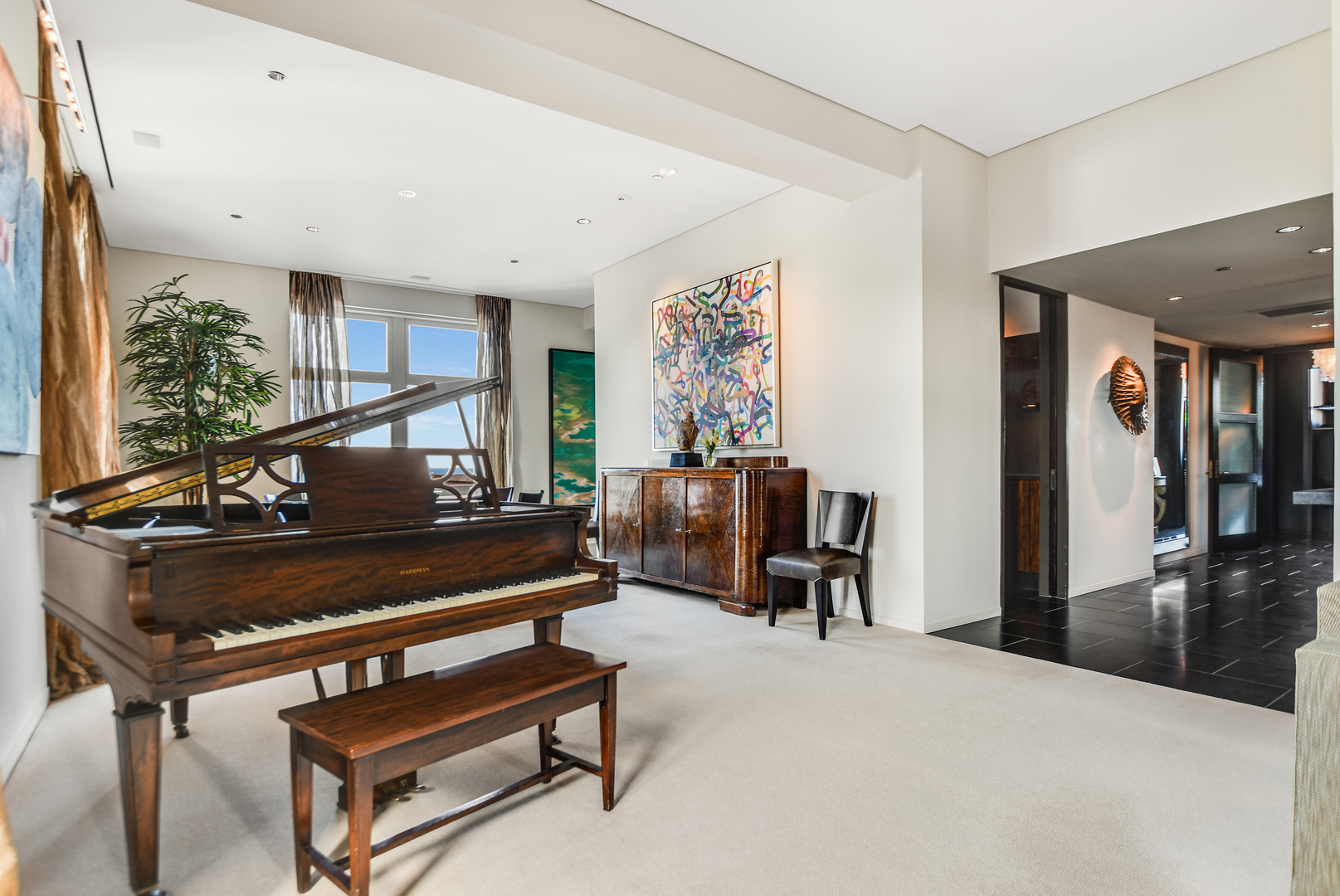 680 North Lake Shore Drive, Unit 2300 Chicago, IL 60611 - Photo 5 of 39