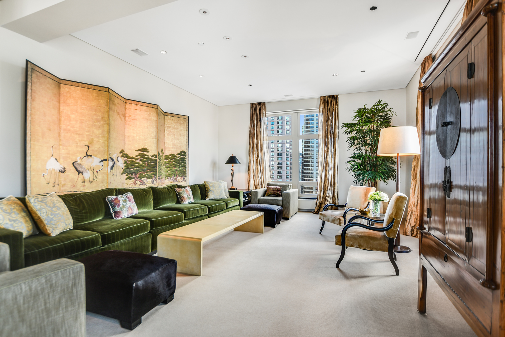 680 North Lake Shore Drive, Unit 2300 Chicago, IL 60611 - Photo 7 of 39