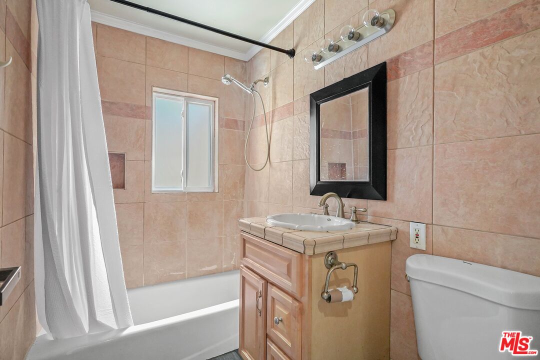 23248 County Line Road Chatsworth, CA 91311 - Photo 12 of 20