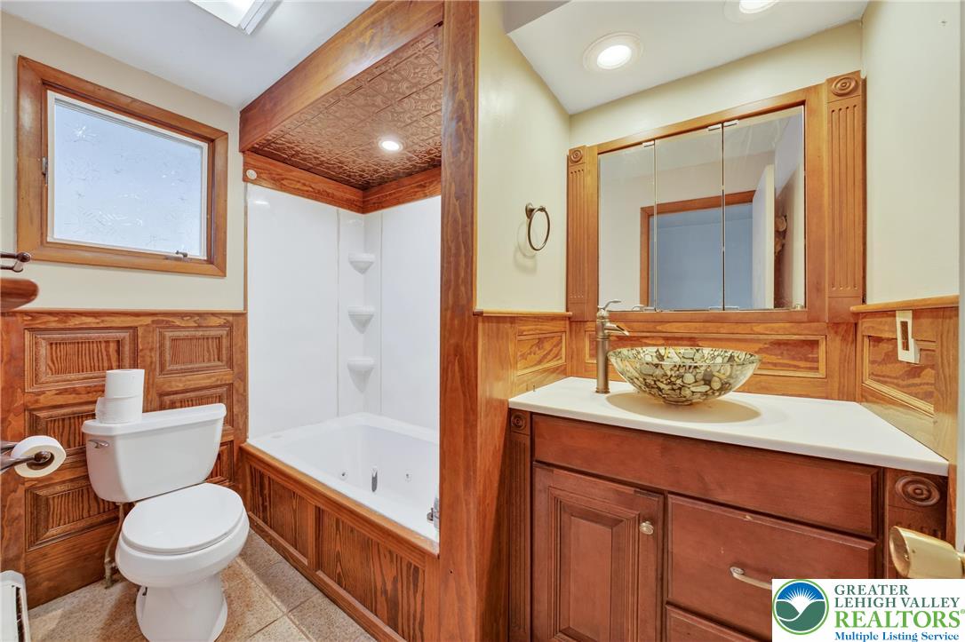 713 Almond Road Walnutport, PA 18088 - Photo 20 of 46 Gallery Image 20