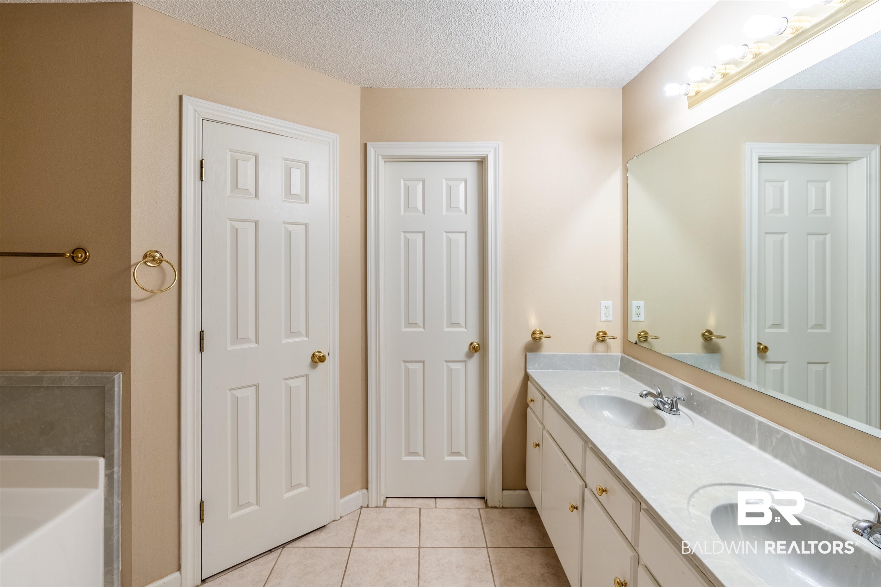 11425 Wheatcroft Road South Grand Bay, AL 36541 - Photo 22 of 41