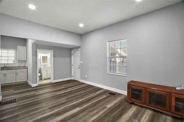 $285,000 | 105 West Stevens Avenue, Eustis, FL 32726