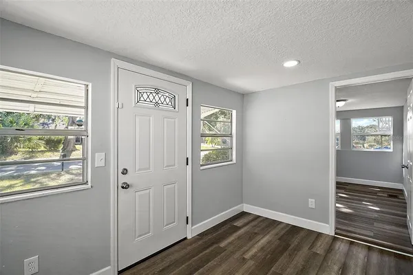 $285,000 | 105 West Stevens Avenue, Eustis, FL 32726