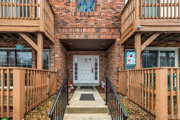 $119,000 | 4298 Chateau De Ville Drive, Unit A, St. Louis, MO 63129