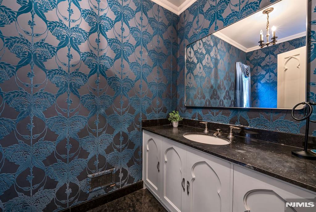 681 Closter Dock Road Closter, NJ 07624 - Photo 15 of 40