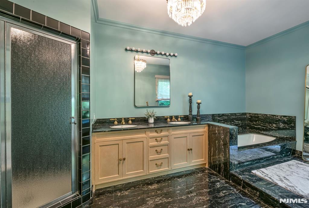 681 Closter Dock Road Closter, NJ 07624 - Photo 19 of 40