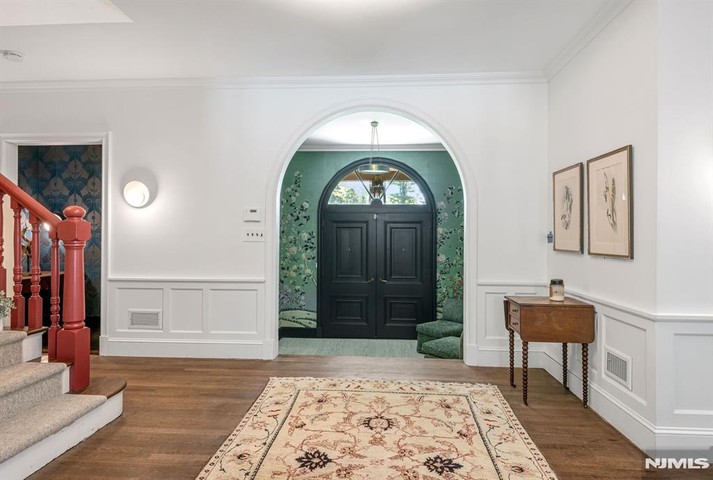 681 Closter Dock Road Closter, NJ 07624 - Photo 3 of 40