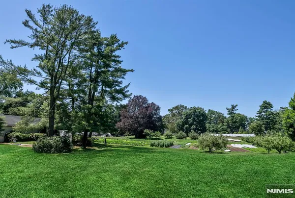 $15,000 | 681 Closter Dock Road, Closter, NJ 07624