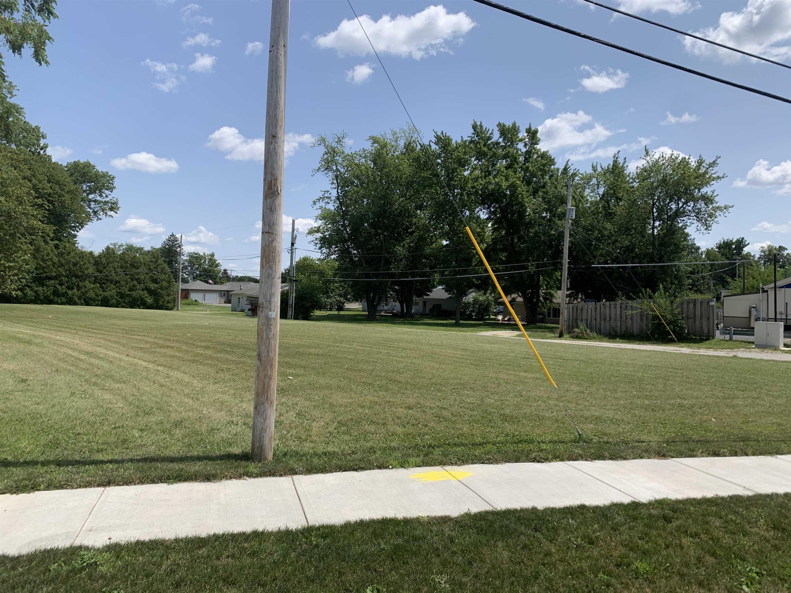 5960 North Clinton Street Fort Wayne, IN 46825 - Photo 2 of 7