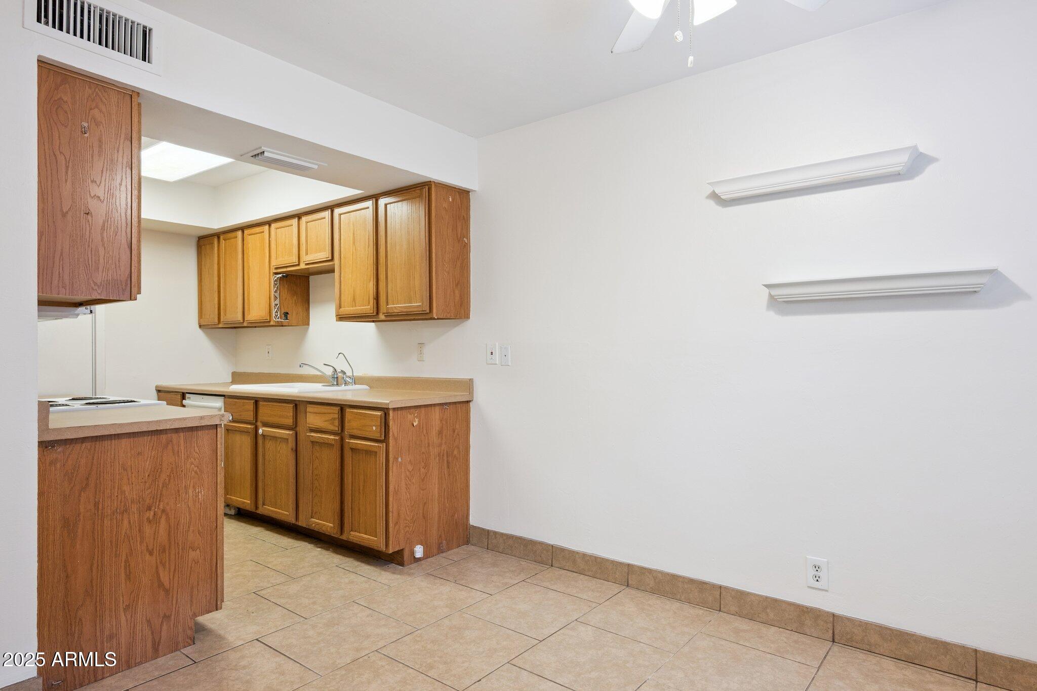 286 West Palomino Drive, Unit 79 Chandler, AZ 85225 - Photo 9 of 26 Dining Area2