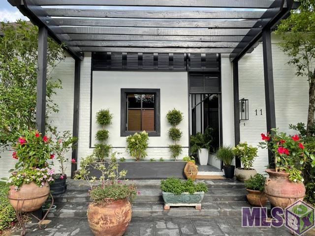 11 Jamestowne Court Baton Rouge, LA 70809 - Photo 32 of 40 Outside of Courtyard