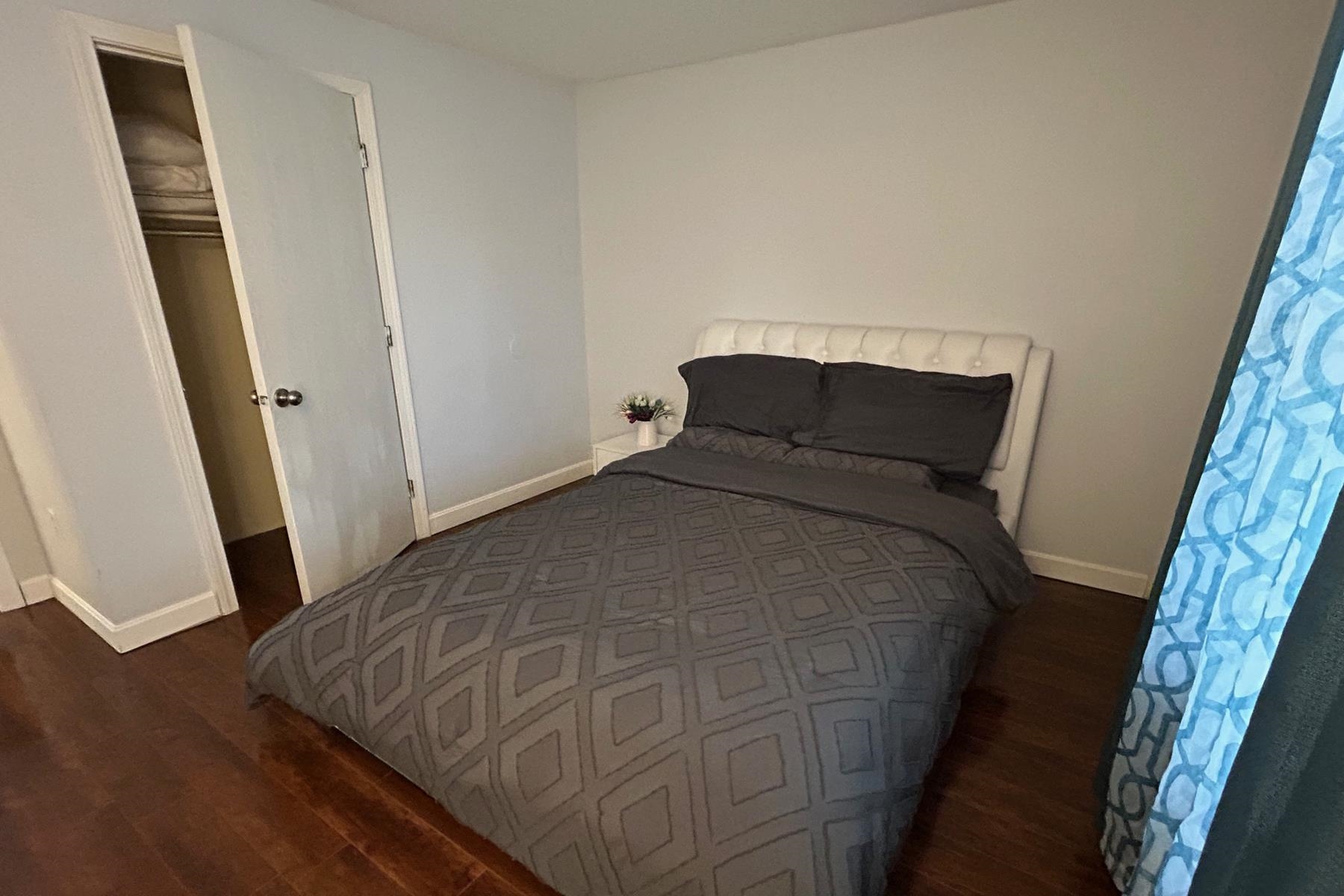 20 Wolf Road, Unit A8 Lebanon, NH 03766 - Photo 8 of 12