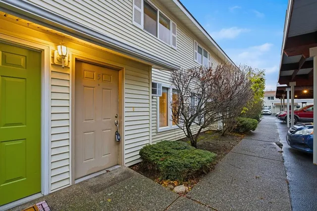 $199,000 | 2111 North Houk Road, Unit 5, Spokane Valley, WA 99216