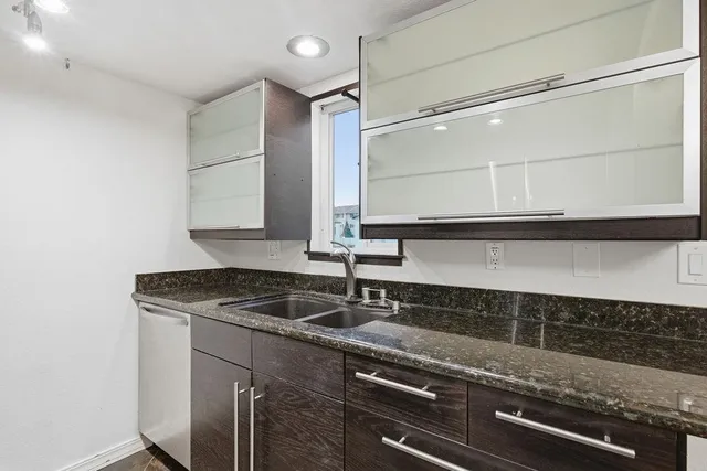 $199,000 | 2111 North Houk Road, Unit 5, Spokane Valley, WA 99216