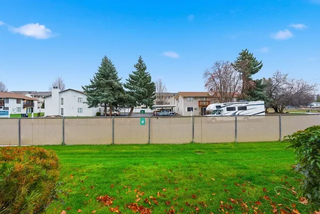 $199,000 | 2111 North Houk Road, Unit 5, Spokane Valley, WA 99216