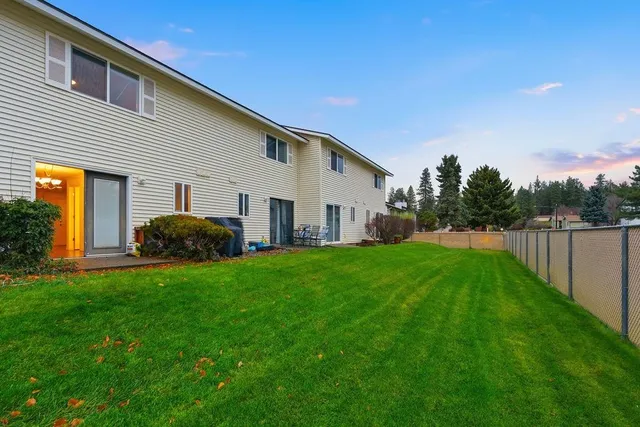 $199,000 | 2111 North Houk Road, Unit 5, Spokane Valley, WA 99216
