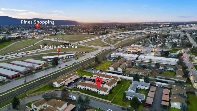 $199,000 | 2111 North Houk Road, Unit 5, Spokane Valley, WA 99216