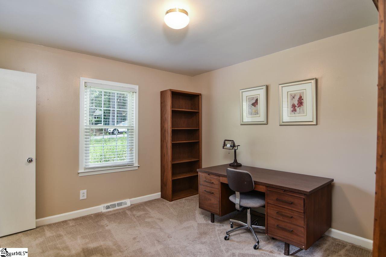 205 Gravley Road Greer, SC 29651 - Photo 14 of 36 Gallery Image 14