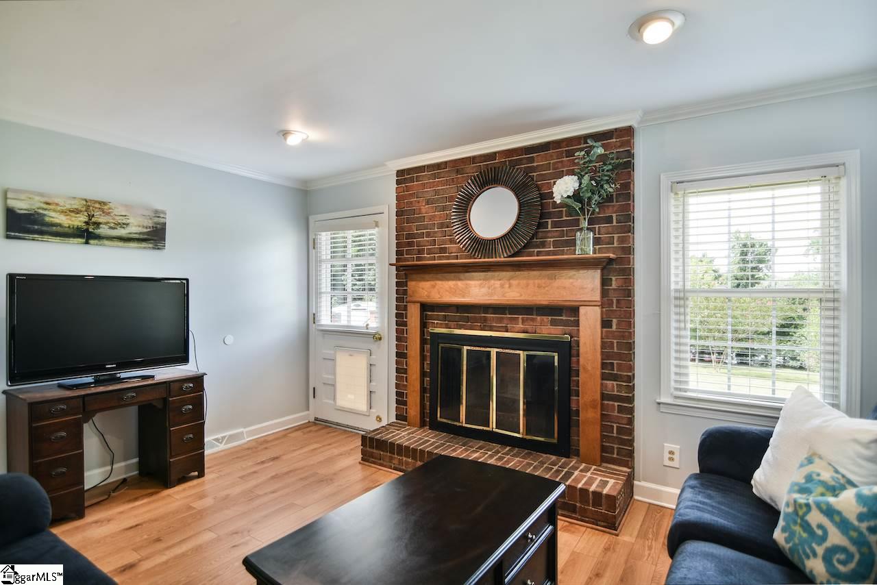 205 Gravley Road Greer, SC 29651 - Photo 3 of 36 Gallery Image 3