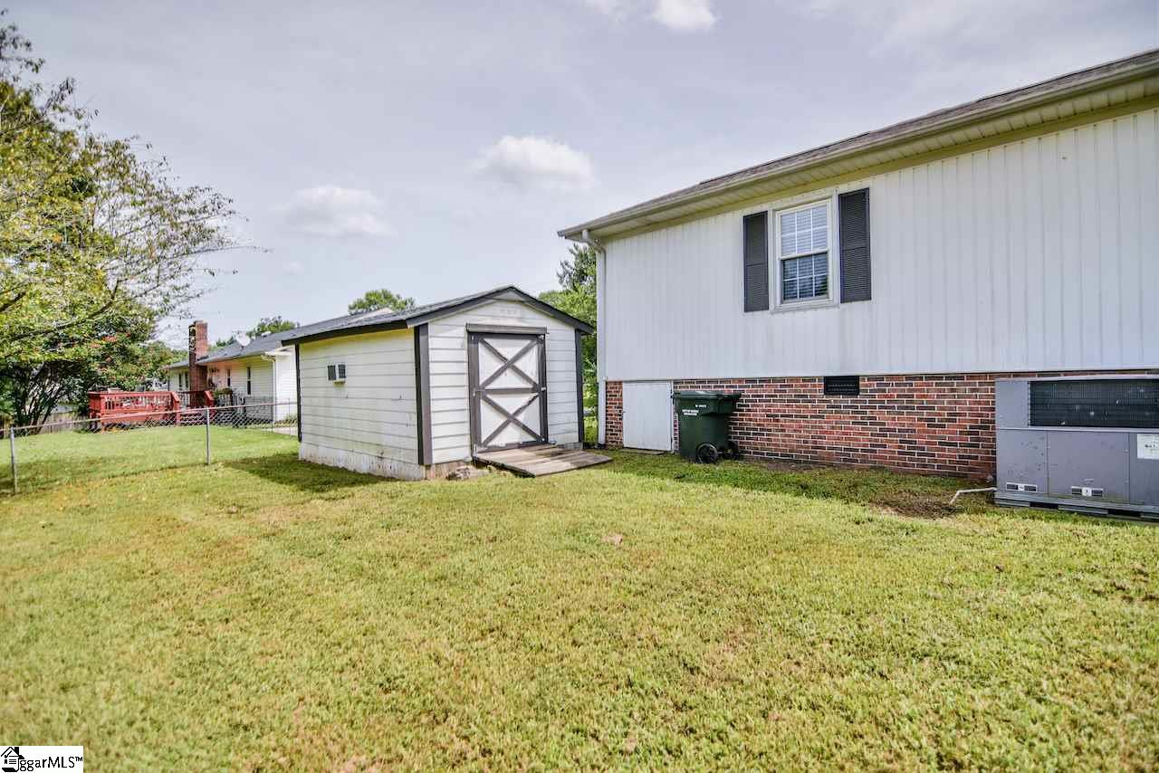 205 Gravley Road Greer, SC 29651 - Photo 28 of 36 Gallery Image 28