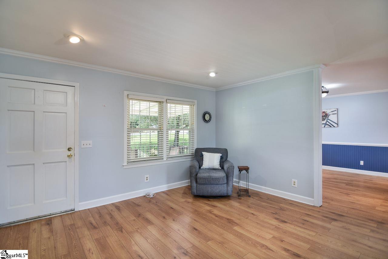 205 Gravley Road Greer, SC 29651 - Photo 6 of 36 Gallery Image 6