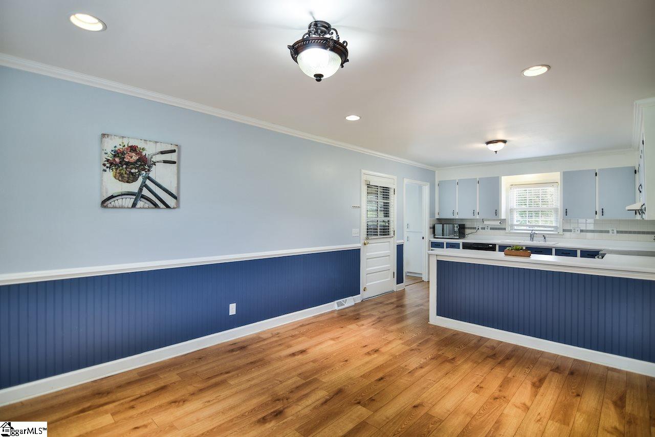 205 Gravley Road Greer, SC 29651 - Photo 7 of 36 Gallery Image 7