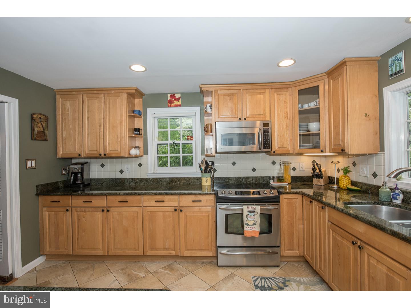952 Weadley Road Wayne, PA 19087 - Photo 15 of 25 Kitchen