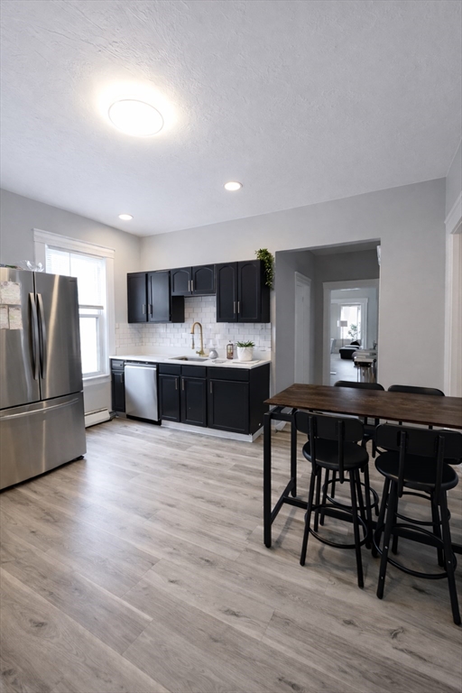 8 Pelham Street Worcester, MA 01609 - Photo 24 of 38