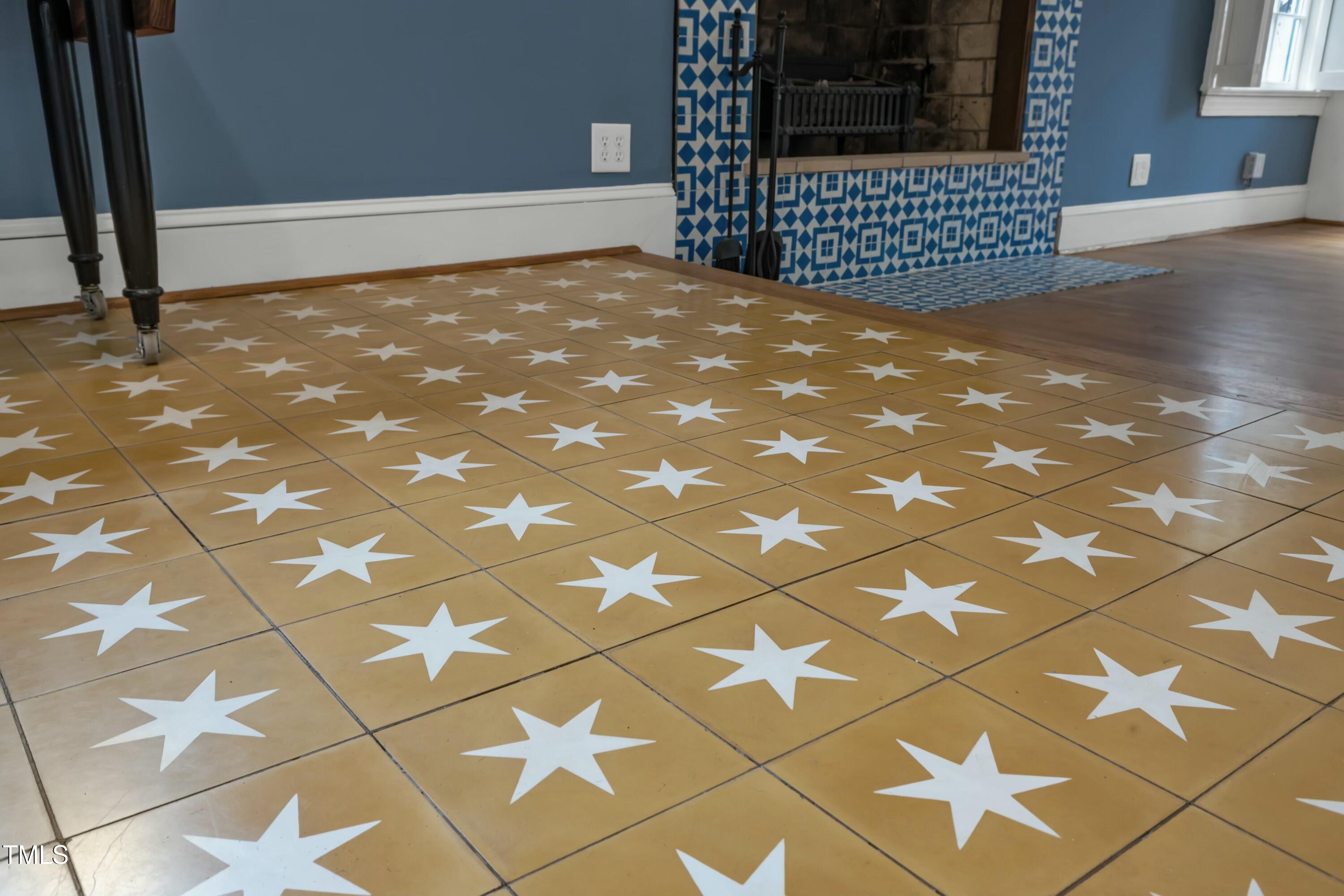 2625 Dover Road Raleigh, NC 27608 - Photo 23 of 90 tempImageZItBlr