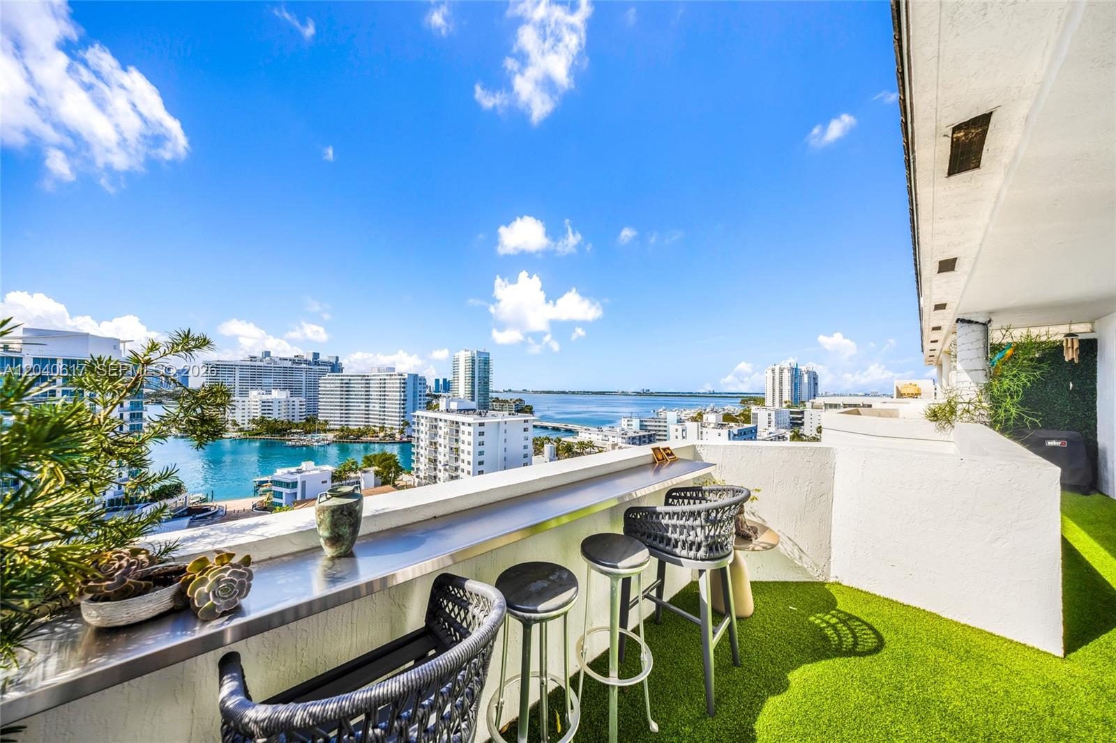 1621 Bay Road, Unit PH4 Miami Beach, FL 33139 - Photo 2 of 40