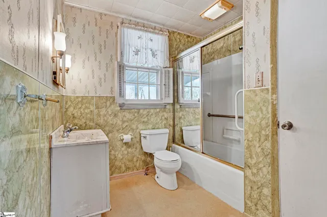 $129,900 | 500 West Calhoun Street, Joanna, SC 29351