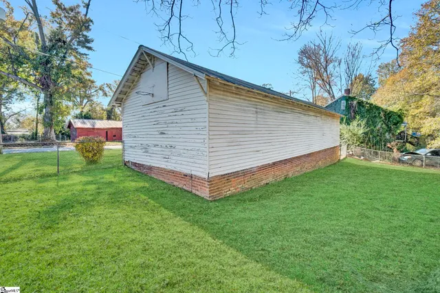 $129,900 | 500 West Calhoun Street, Joanna, SC 29351