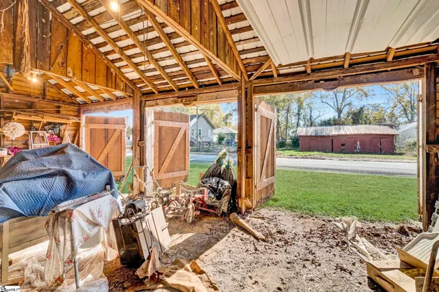 $129,900 | 500 West Calhoun Street, Joanna, SC 29351