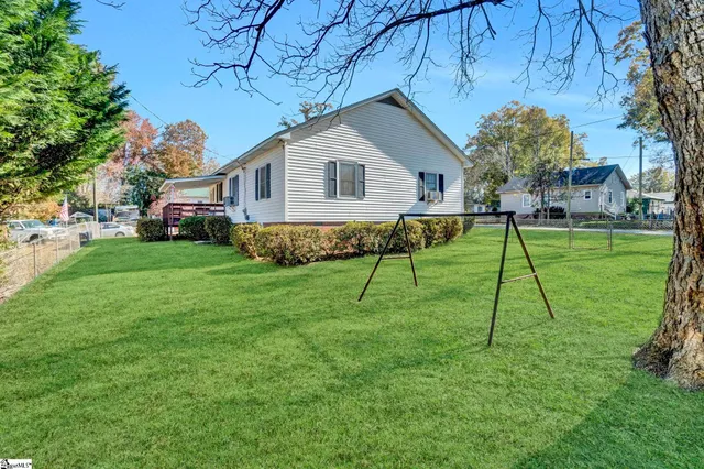 $129,900 | 500 West Calhoun Street, Joanna, SC 29351