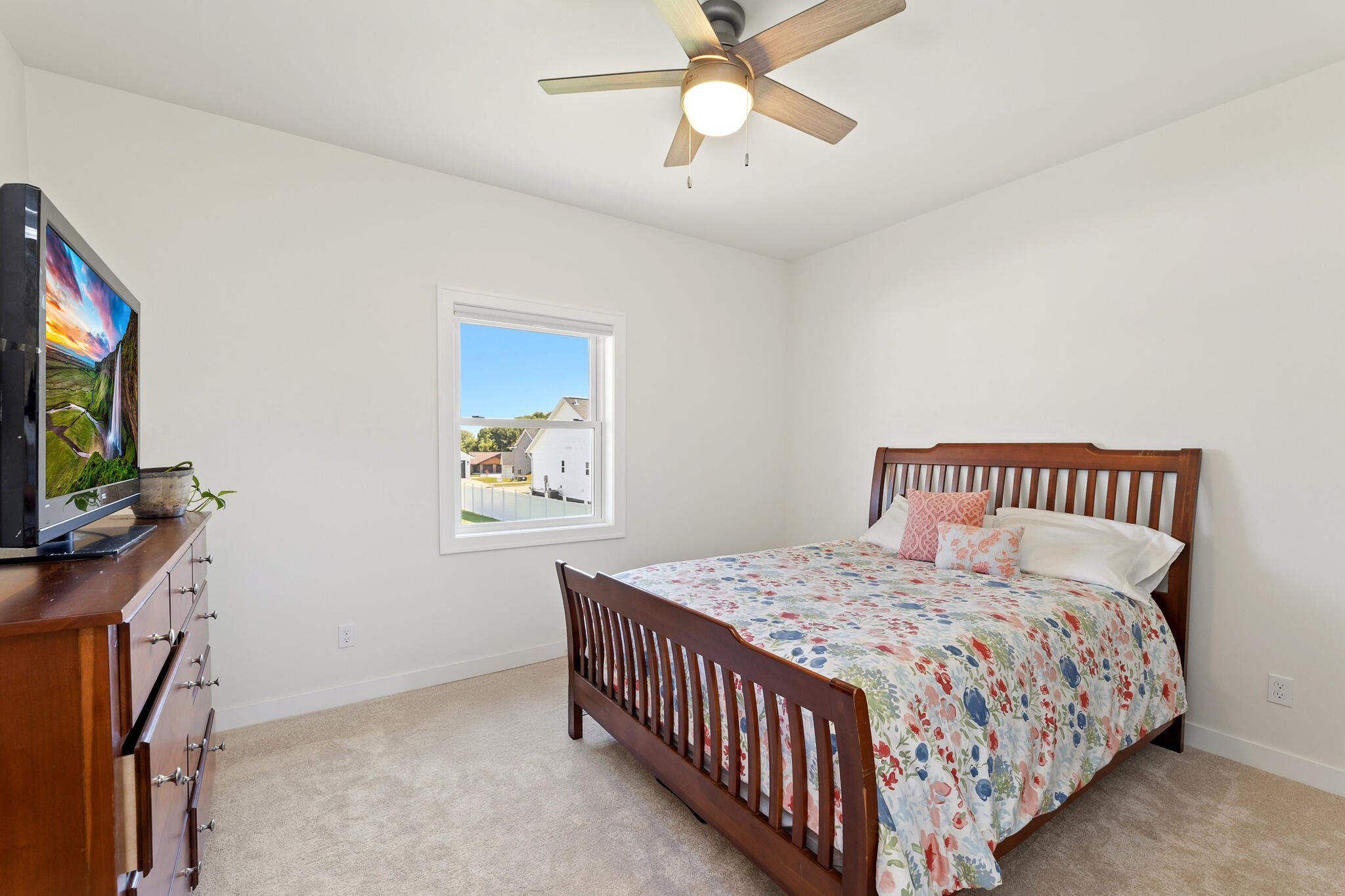 274 Weston Road Holmen, WI 54636 - Photo 22 of 38 22 BEDROOM 2