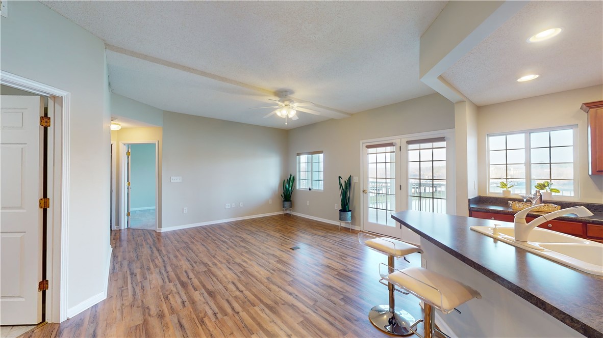 849 Tiger Boulevard, Unit 202 Clemson, SC 29631 - Photo 11 of 25 Lots of natural light