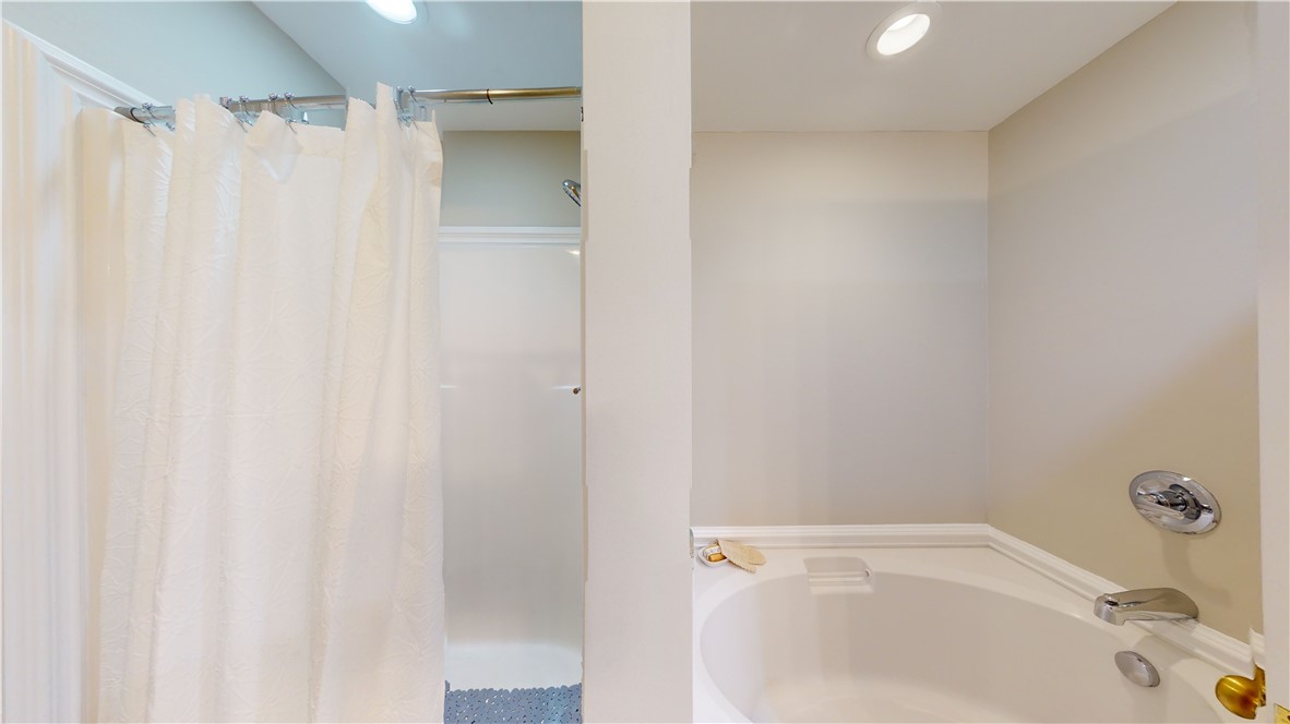 849 Tiger Boulevard, Unit 202 Clemson, SC 29631 - Photo 16 of 25 Separate tub and shower
