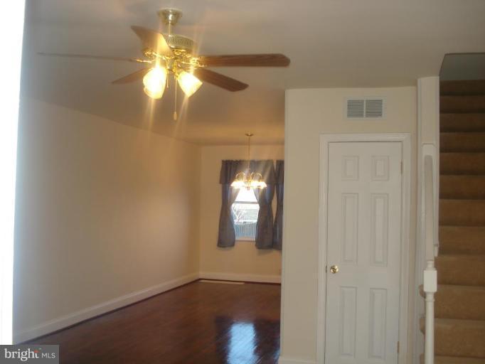 4306 Cortez Road Brooklyn, MD 21225 - Photo 7 of 12 Living Room