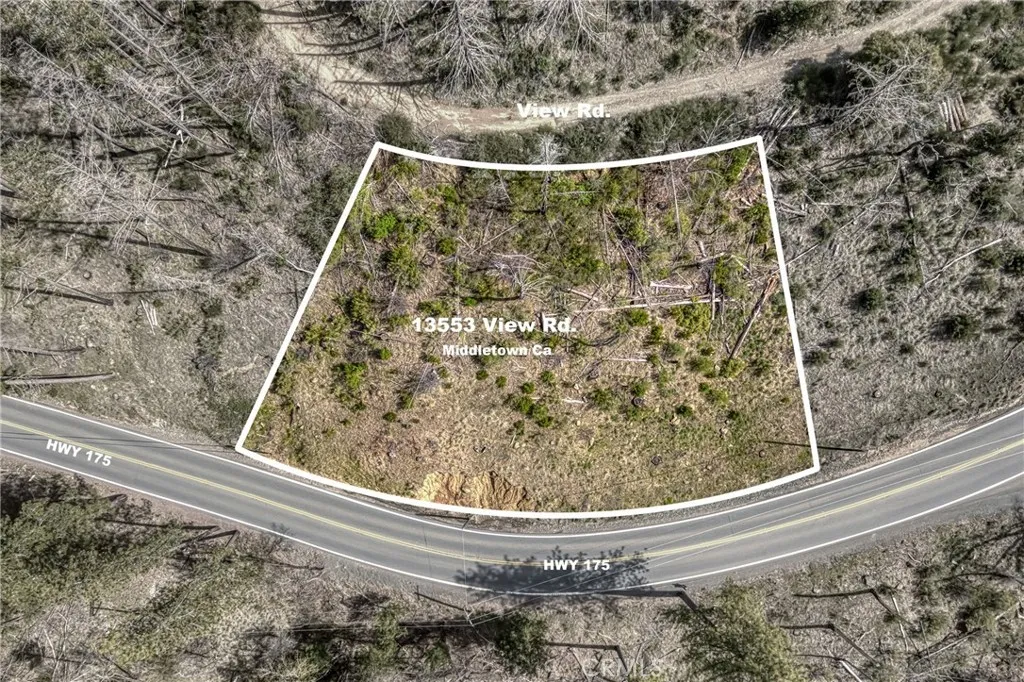 13553 View Cobb Ca Cobb, CA 95426 - Photo 7 of 15 a view of wooden floor