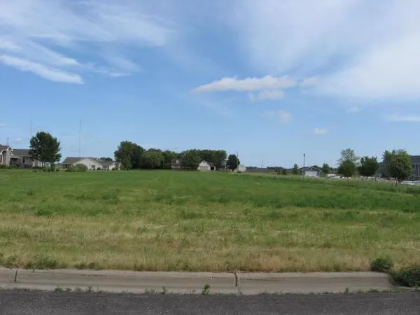 $49,000 | 1423 Prairie Avenue North, Glencoe, MN 55336