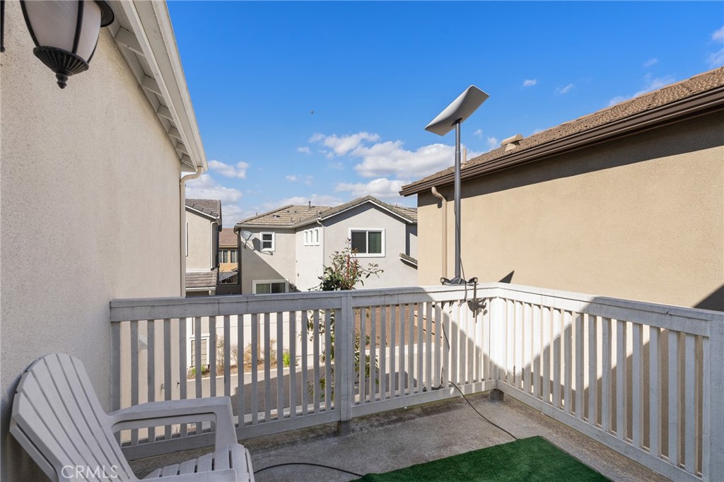 20 Edgemont Compton, CA 90221 - Photo 14 of 25 a view of a house with a wooden deck